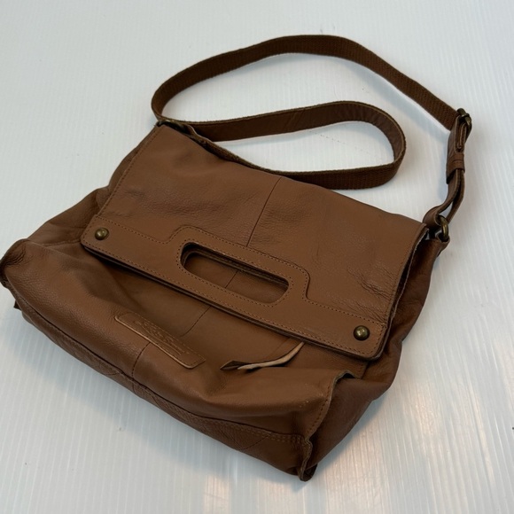 Lucky Brand Tan Crossbody Bag foldover magnet cognac piecetrain leather - Picture 3 of 15